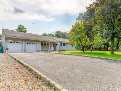 175 Old Forge Rd, Monroe Township, NJ, 08831