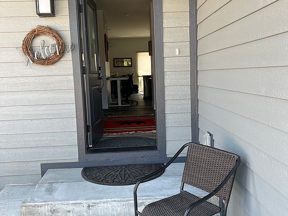 3rd image of 310-1 Snake River Dr