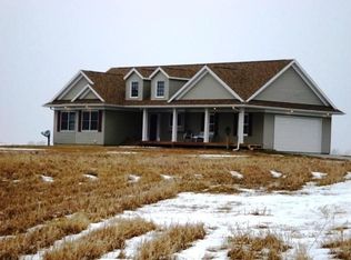 4375 Ring Rd, Walker, IA 52352