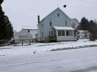 937 S Hayes St, Hastings, MI 49058