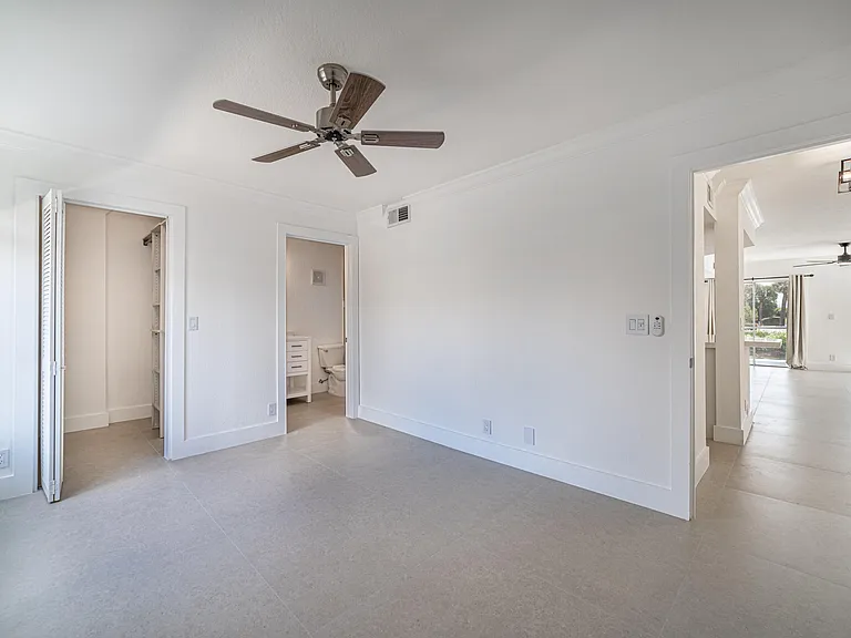 815 W Boynton Beach Blvd #12-106 — Photo 17
