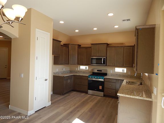 3rd image of 6909 E Kasper Ct