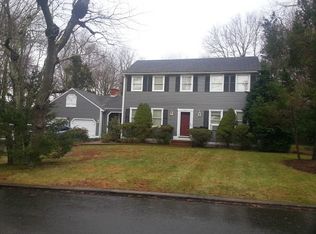 10 Smith St, Bristol, RI 02809