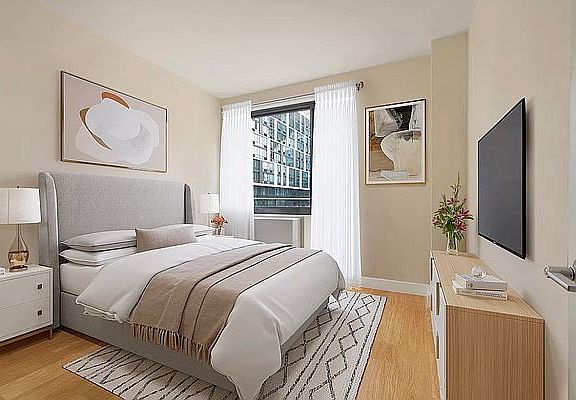 4th image of 25-21 43rd Ave #808
