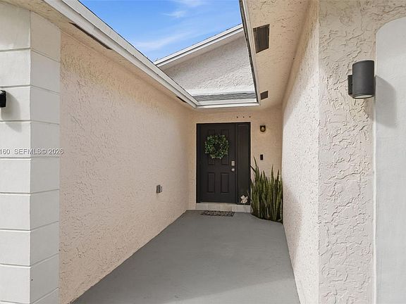 4th image of 2425 Raleigh St