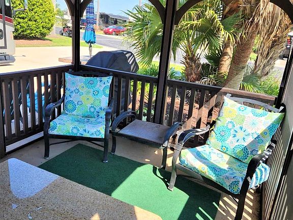 5th image of 423 Portofino Loop