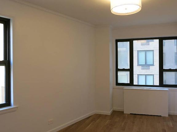 5th image of 210 E 47th St APT 8J