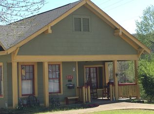 102 Combs Ave, Cotter, AR 72626