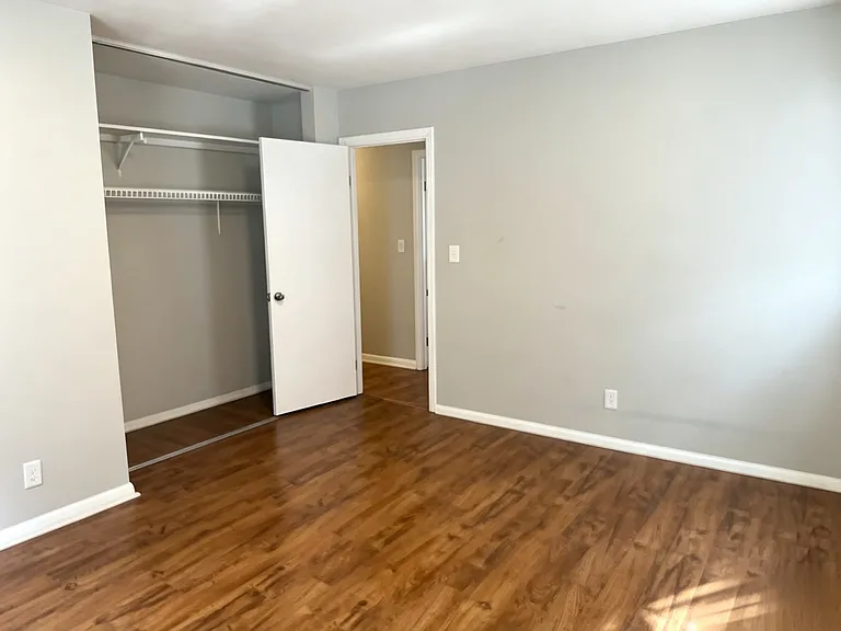924 Princess Dr — Photo 8