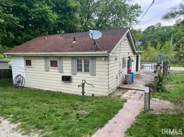 16334 Menominee Dr, Plymouth, IN 46563