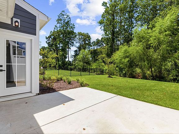 5th image of 2521 Elowen Ln. #101A