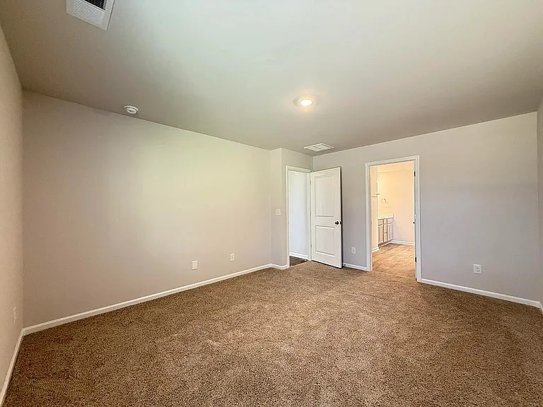 5171 Meagan Ln NE — Photo 15
