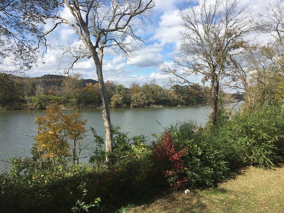This is your view. You can have coffee every morning from this balcony.