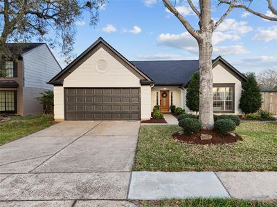 3911 Spring Circle Dr W, Pearland, TX, 77584