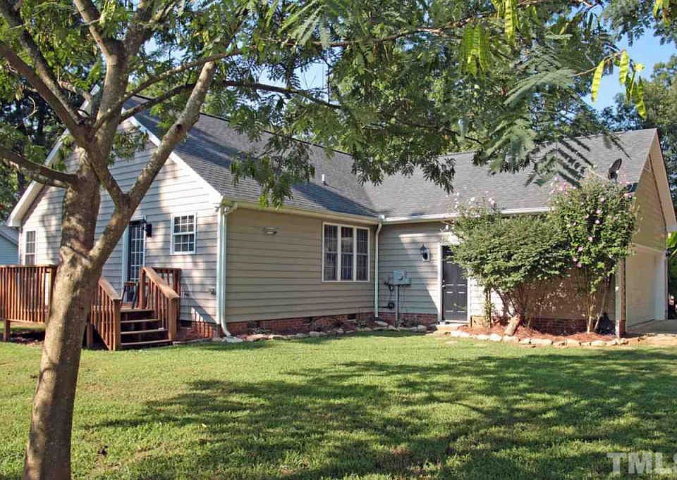 2nd image of 2026 Goldenmaple Ln