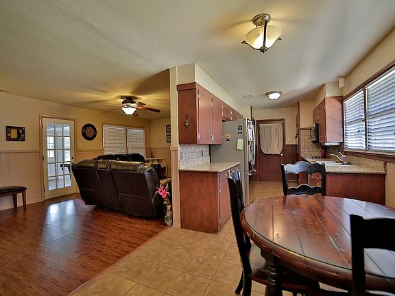 5th image of 3349 S 20th St