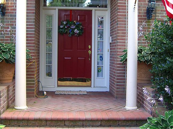 2nd image of 2 Country Squire Ln