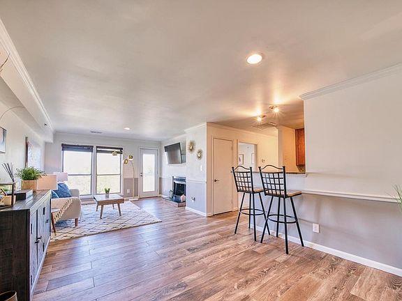4th image of 3178 Summit Square Dr APT E7