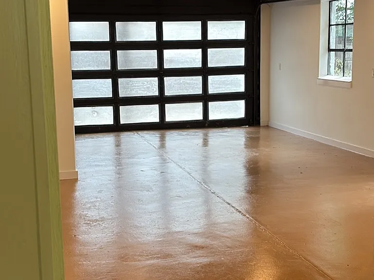 1034 Gay St #B — Photo 1