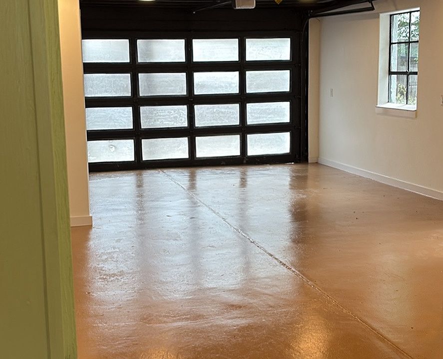 1st image of 1034 Gay St #B