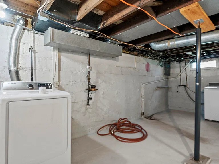 828 Forest Ave — Photo 34