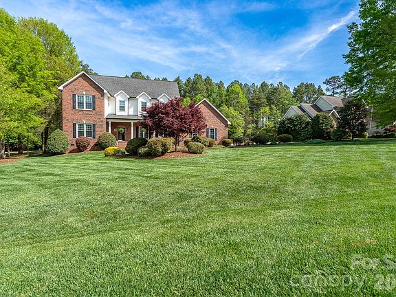 4th image of 176 Spring Forest Dr