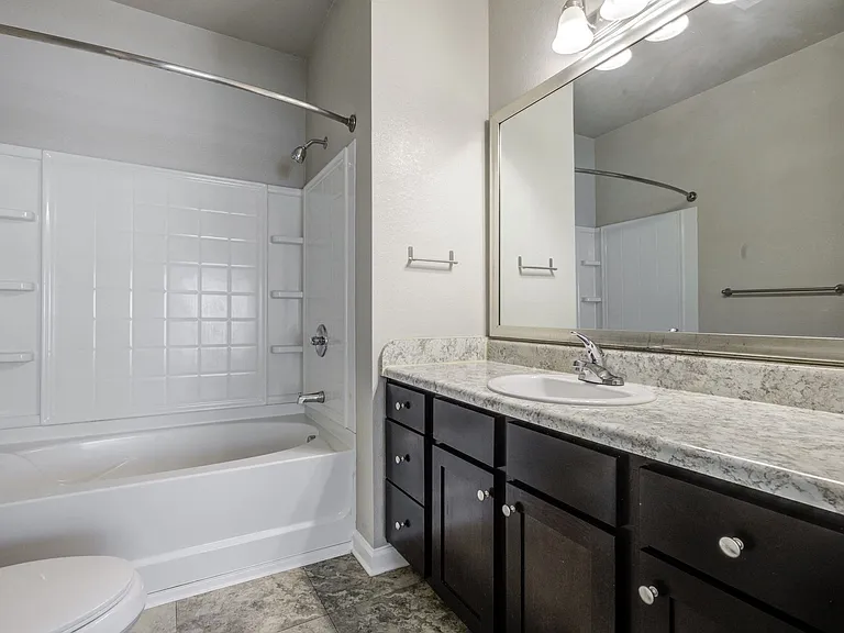 Creekside at Greenlawn Apartment Homes — Photo 6