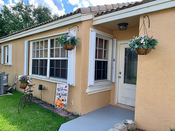 4th image of 15805 NW 16th St