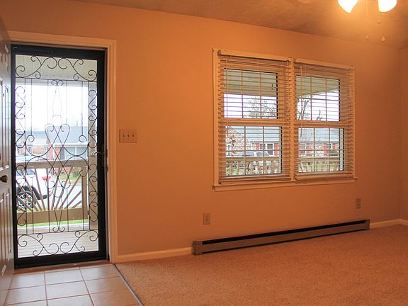 2nd image of 908 Hickory Hill Dr