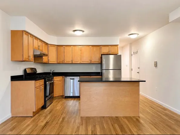 73-04 Ditmars Boulevard image 1 of 8