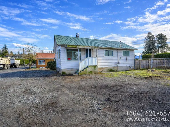 1408 Clearbrook Rd, Abbotsford, BC V2T 5X3