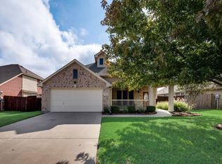 718 Royal Ln, Midlothian, TX 76065