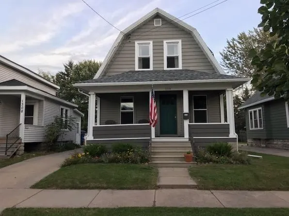 1310 Otter Ave, Oshkosh, WI 54901