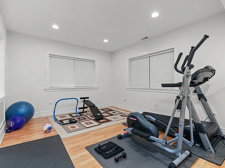 312 Camargo Ct — Photo 48