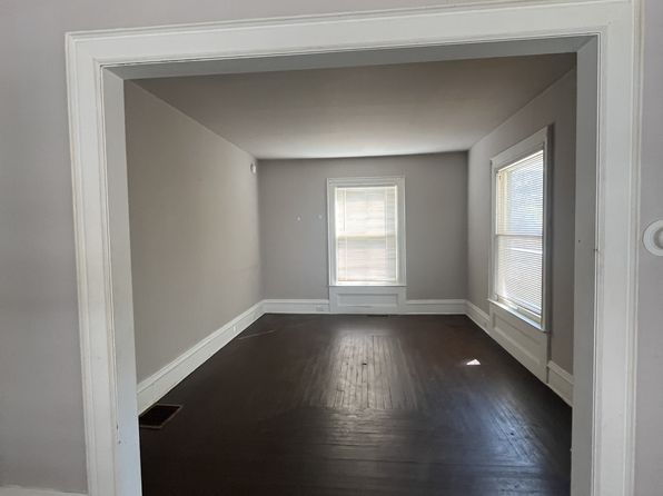 84 Sturges St #1