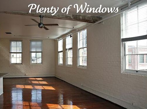 4th image of 404 Notre Dame St APT 18
