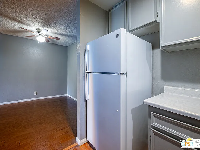 550 N Villa Ct #214 — Photo 6