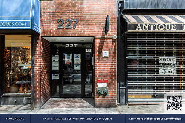 Rented by The Blueground | media 70