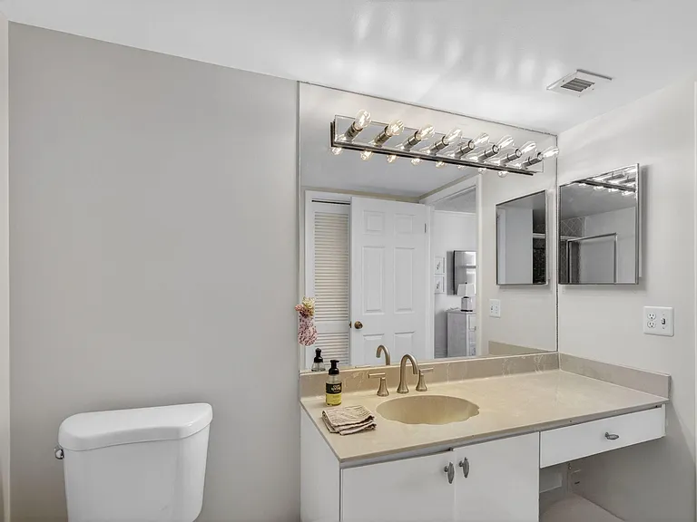1801 S Flagler Dr #1104 — Photo 32