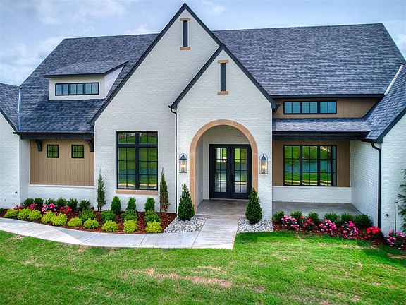 2nd image of 2716 Tanager Dr