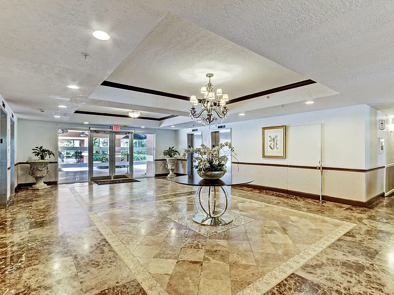 1805 N Flagler Dr #115 — Photo 33