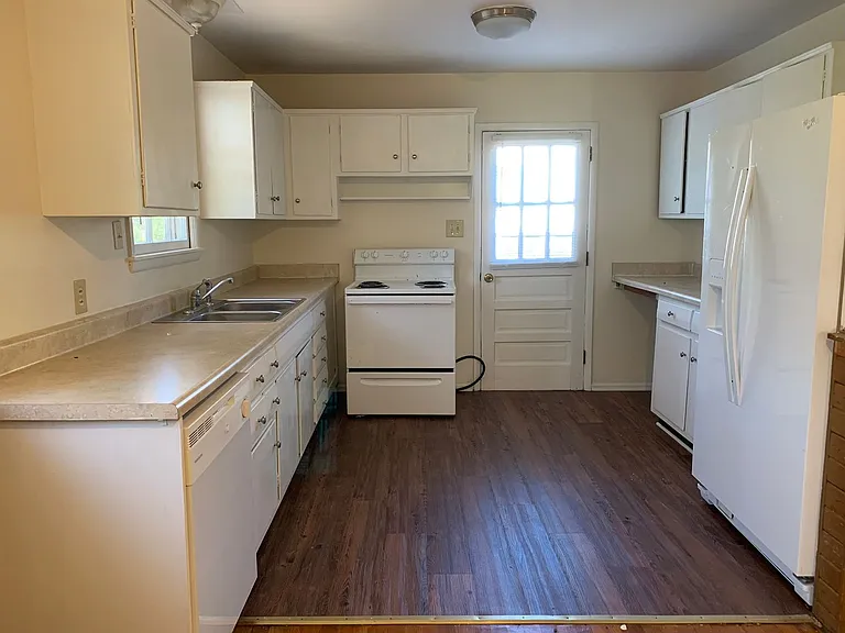 3429 Cheyenne Rd — Photo 6