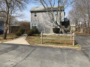45 Ridgewood Ave, Hyannis, MA 02601
