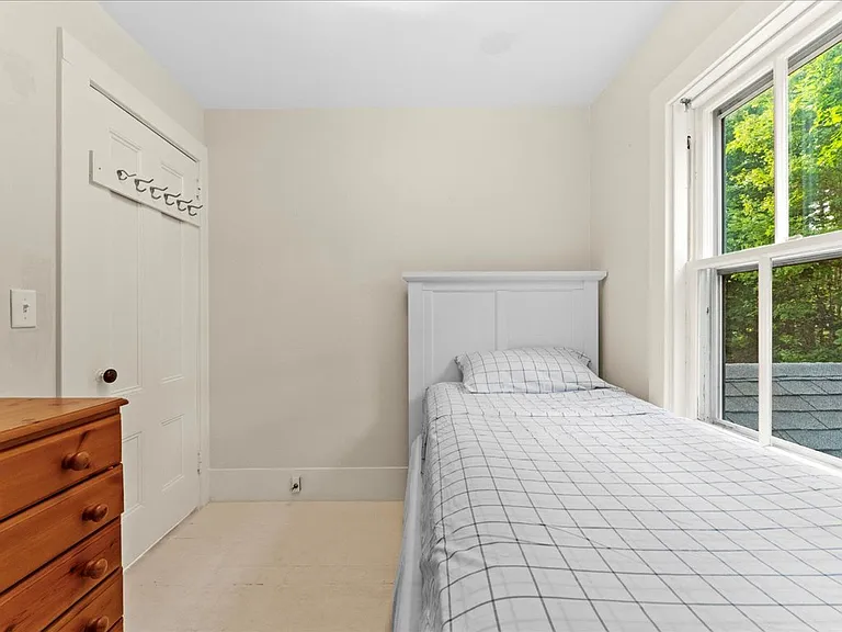 44 Stetson Pl — Photo 39