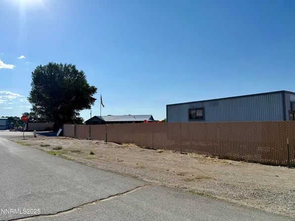 601 Windmill Dr, Fallon, NV 89406