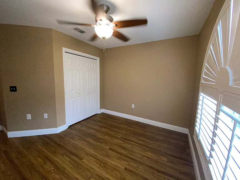 22815 Richardson Ln — Photo 11