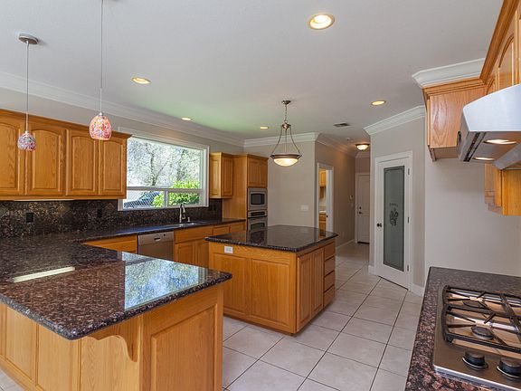 4th image of 10320 White Star Dr