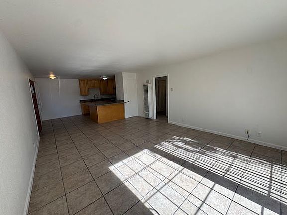 5th image of 115 W Hamilton Ave #115