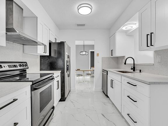 2nd image of 6812 NW 74th Place