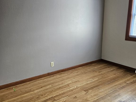 5th image of 5975 N 71st St